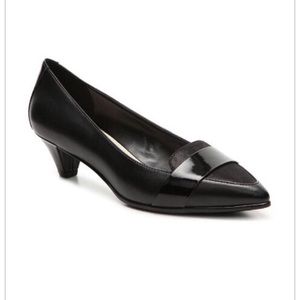 Anne Klein size eight black point toe heel
